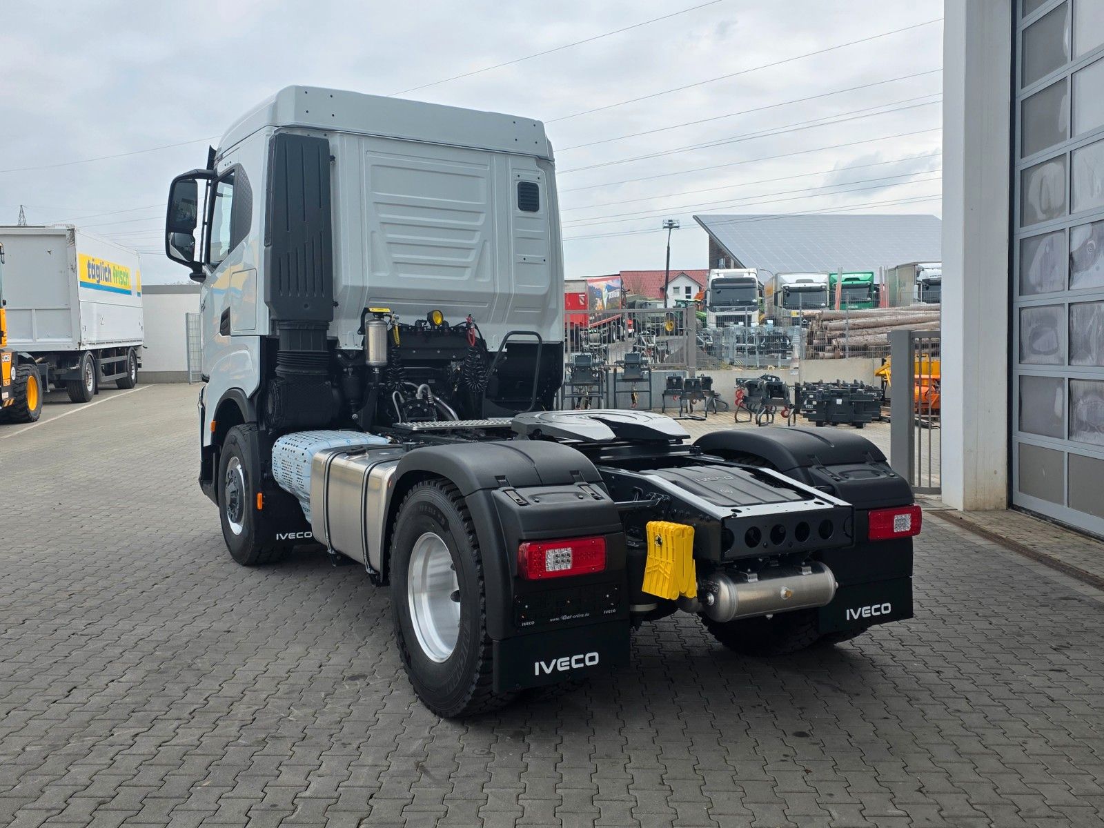 Fahrzeugabbildung Iveco X-Way AS440S50T/P 4x4 HI-TRACTION Intarder Alu