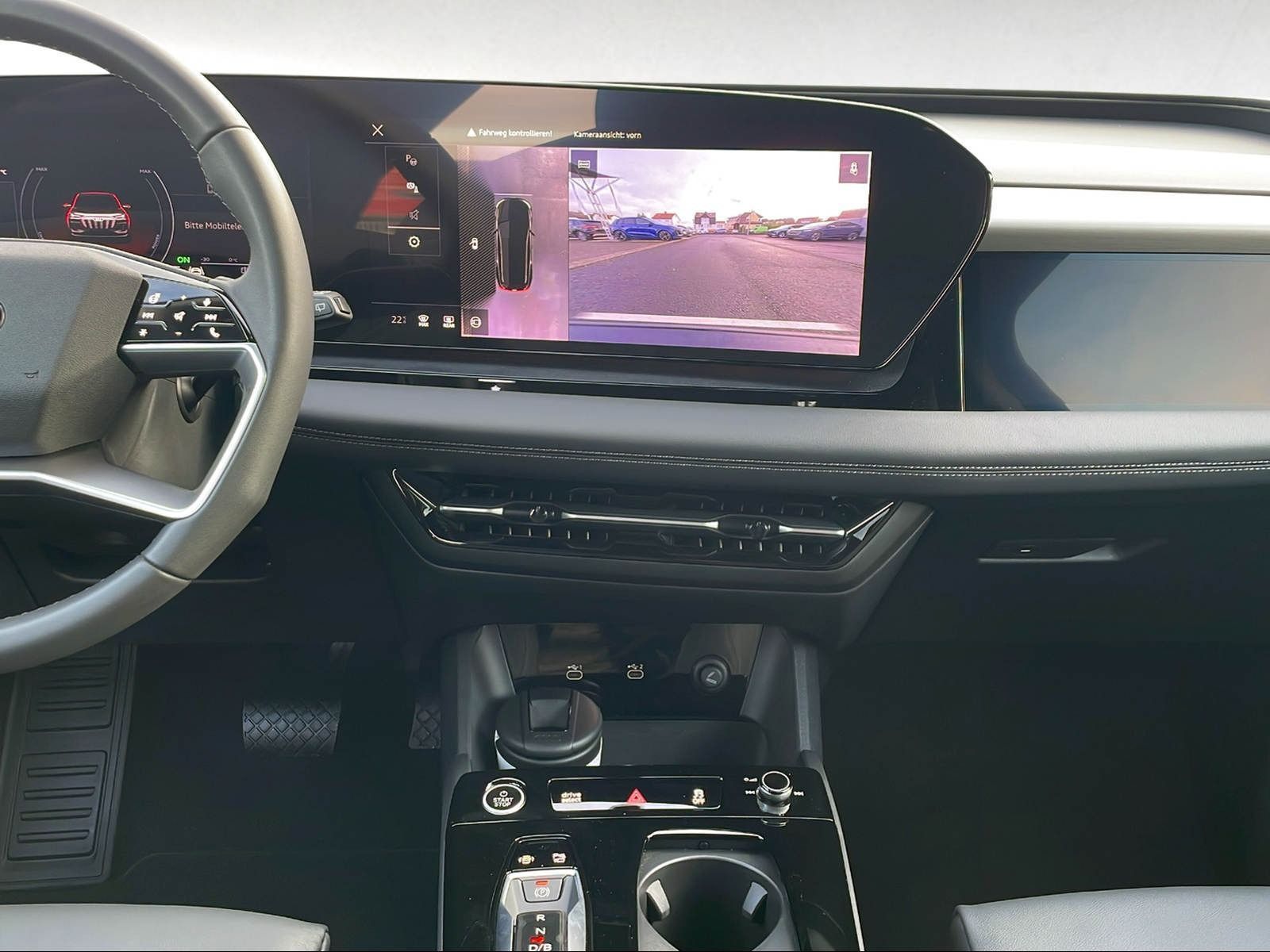 Audi Q6 e-tron - Bild 13