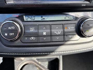 Toyota RAV 4 - 11