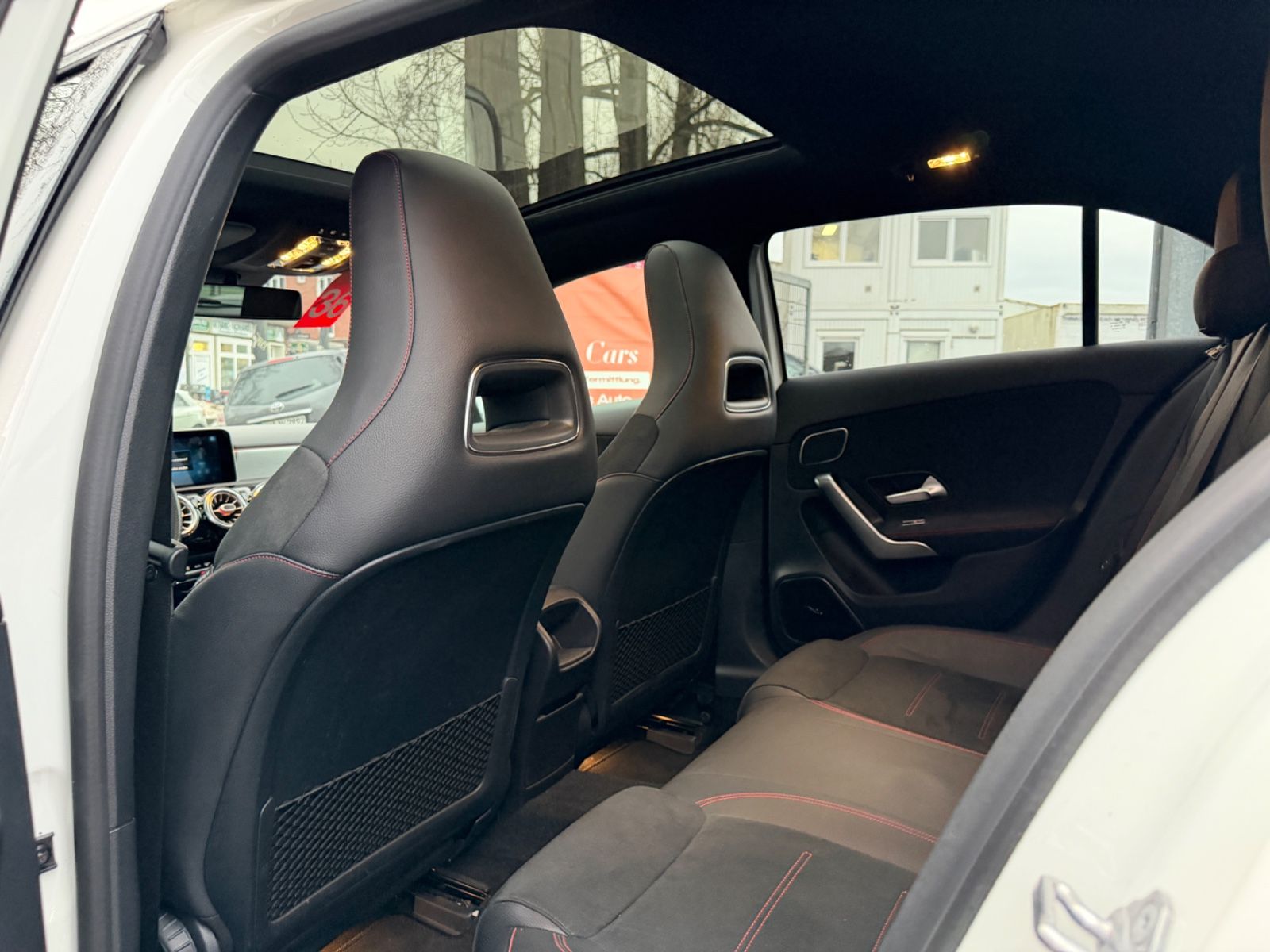 Fahrzeugabbildung Mercedes-Benz A 250 AMG Line*BURMESTER*PANO*ALCANTARA*