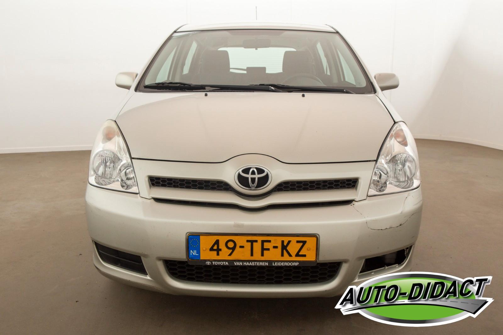Toyota Corolla Verso 1.8 AUTOMATIC 7 PERSON