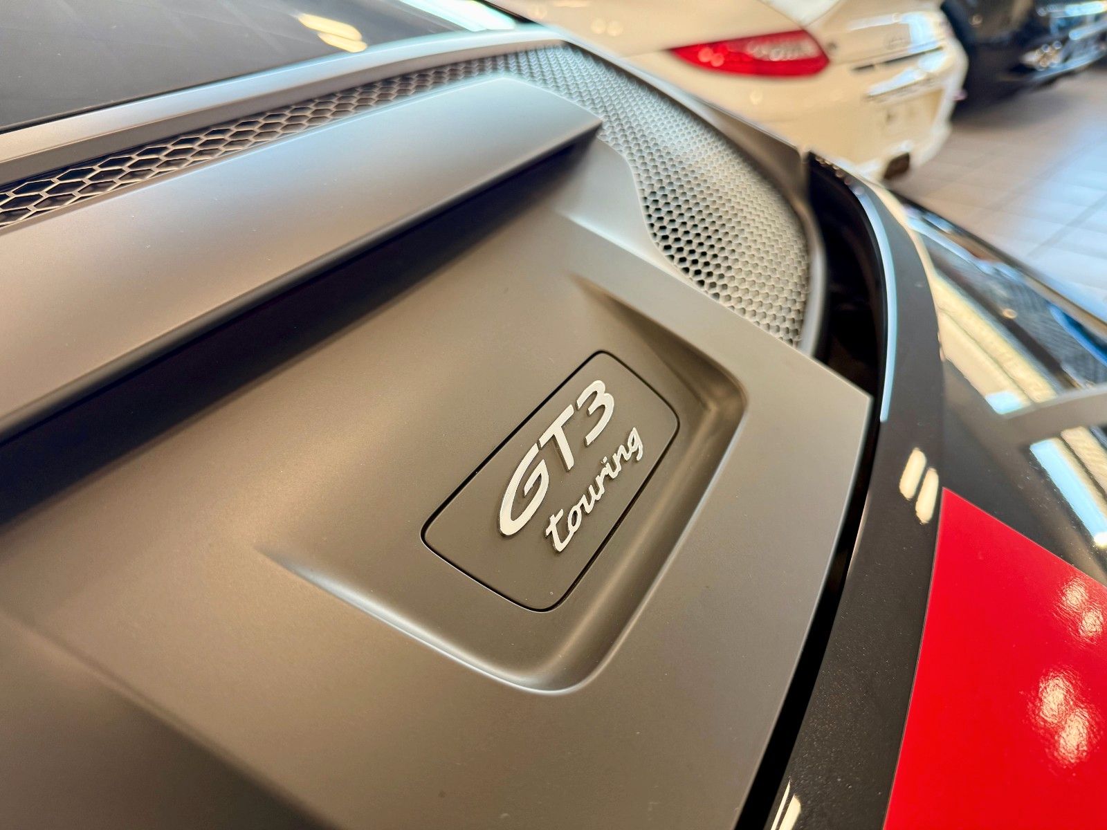 Fahrzeugabbildung Porsche 911 992 GT3 Touring PDK Vollschalensitze/Carbon