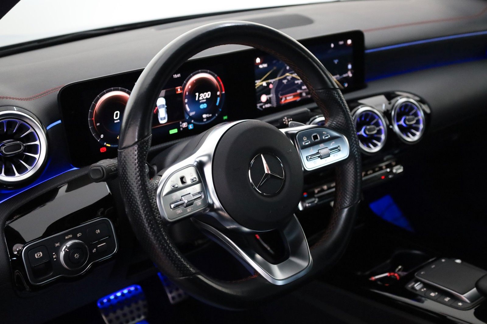 Fahrzeugabbildung Mercedes-Benz CLA 250 e, AMG Coupe ,T.Leder,Navi,LED,SH,Kamera