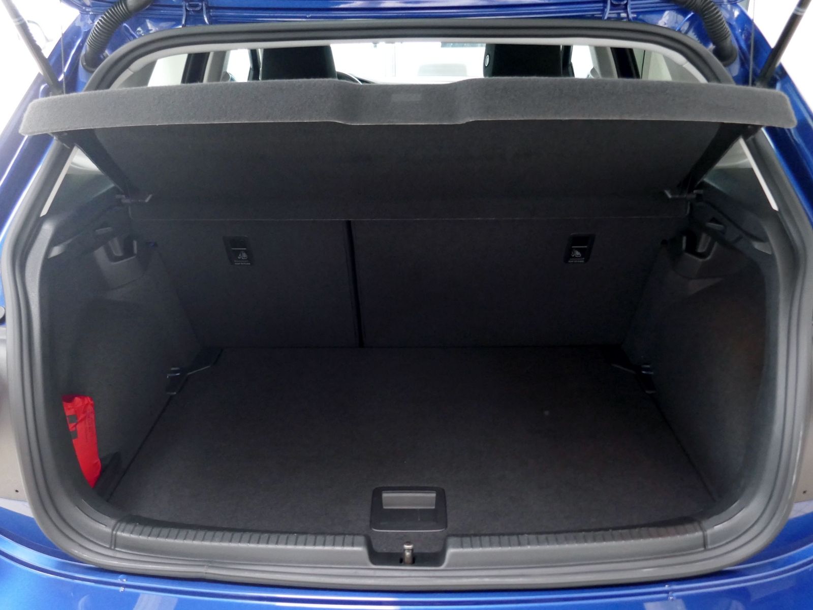 Fahrzeugabbildung Volkswagen Polo Life 1.0 MPI | LED RFK GRA Navi