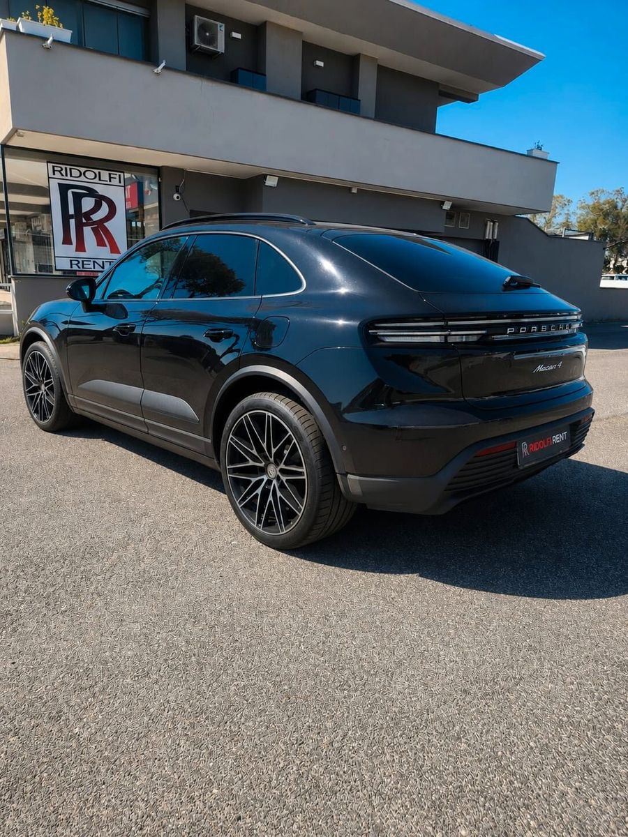 Other Porsche Macan EV 4 imagem 3
