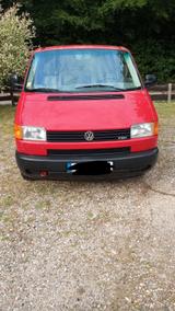 Volkswagen T4 Caravelle 2,5-l-Diesel TDI 65kW Standard - rote Volkswagen T4 Caravelle