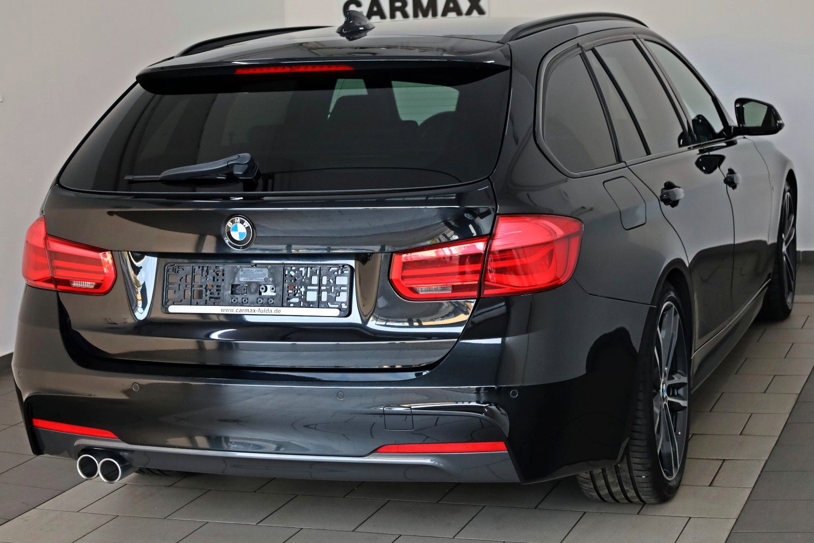 Fahrzeugabbildung BMW 320d Touring M Sport Leder,Navi,LED,SH,PDC,SR+WR