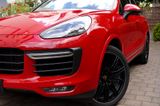 Porsche Cayenne Turbo Tiptronic Burmester in Bestzustand - : Geländewagen, Best