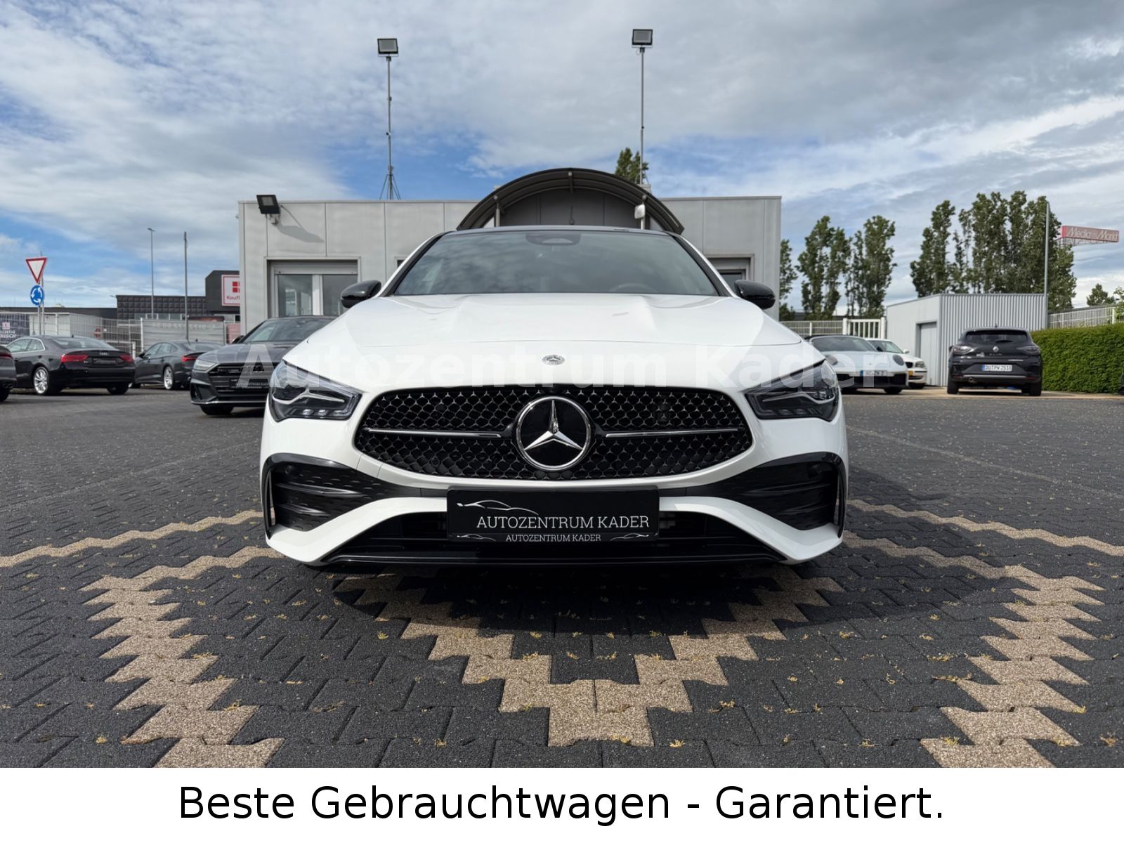 MERCEDES-BENZ CLA 200 d*AMG Line*Pano*Ambiente*Distronic*Volll