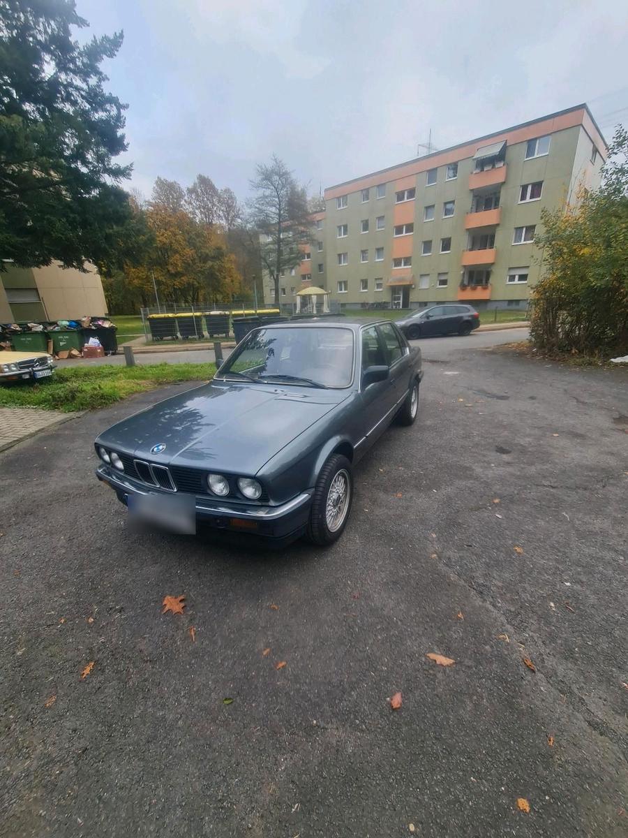 BMW 320