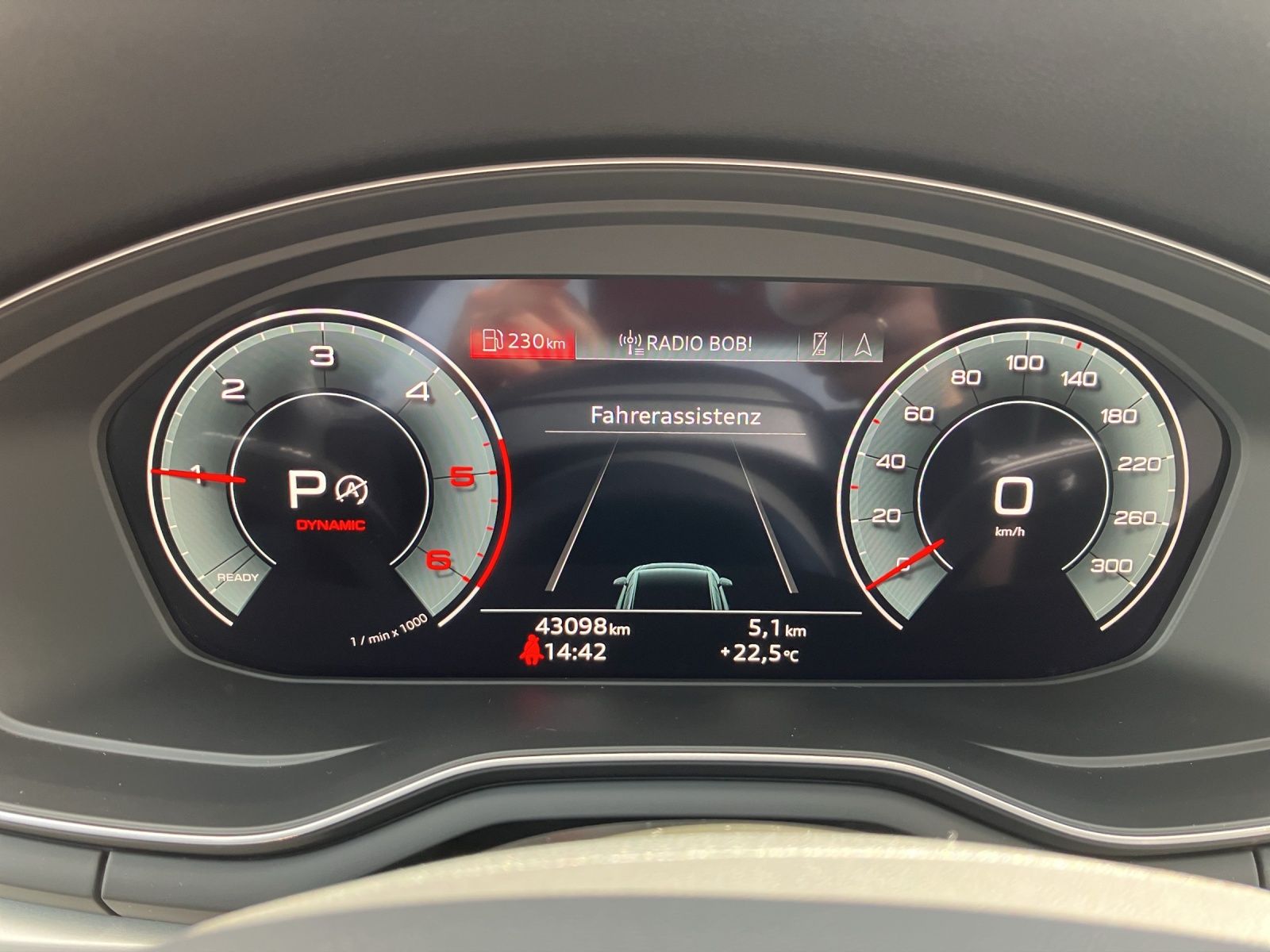 Fahrzeugabbildung Audi A4 Allroad 40 TDI quattro AHK Navi AVC ACC PDC S