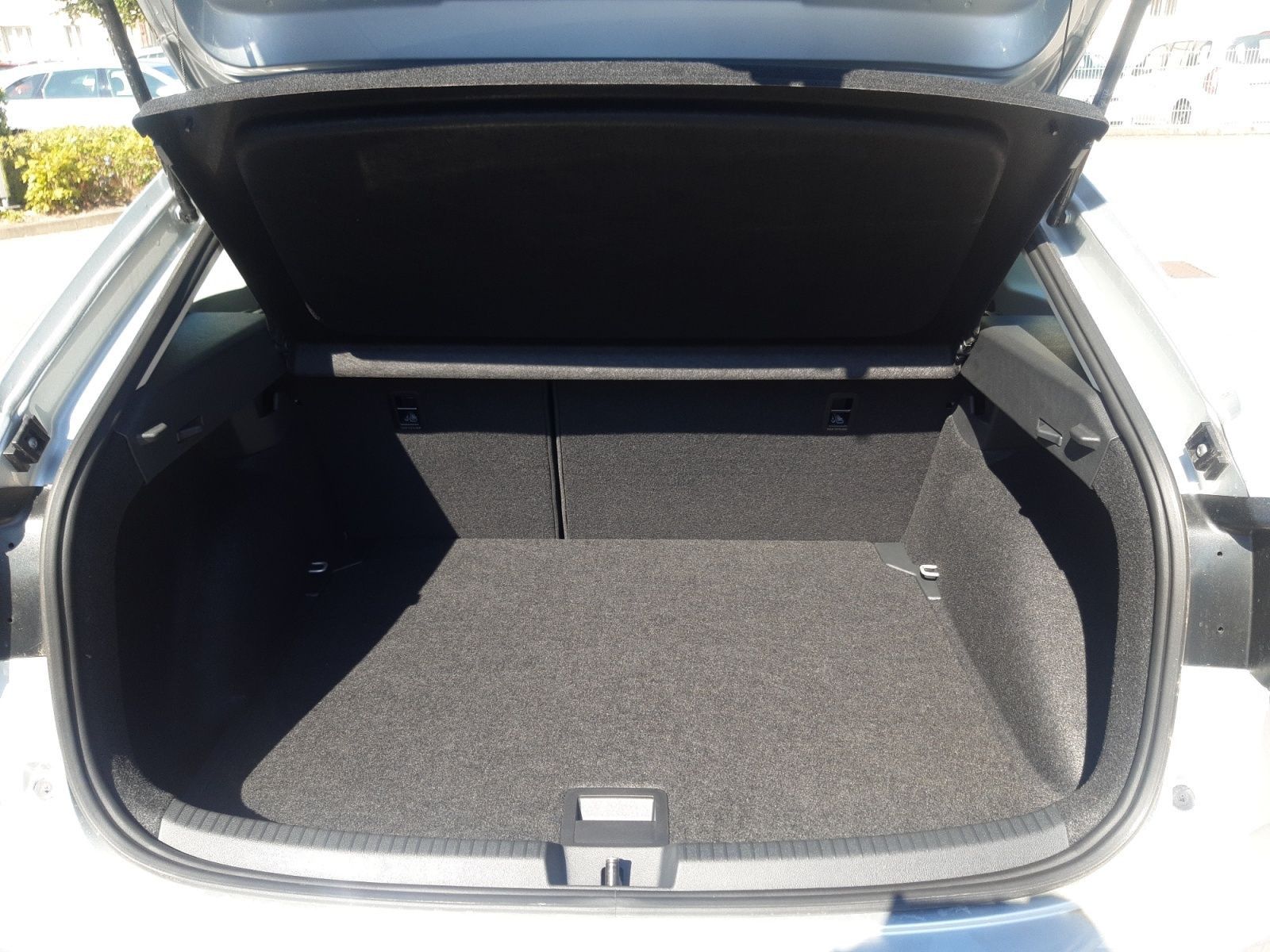 Taigo Life 1,0 TSI 70 kW Navi, LED, Travel