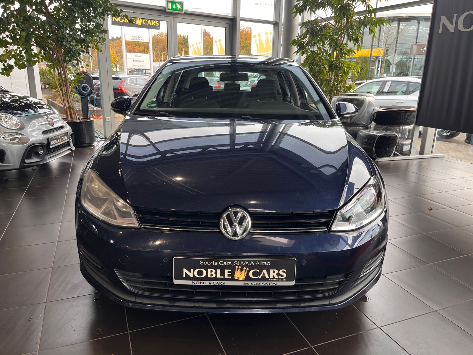 Fahrzeugabbildung Volkswagen Golf VII Lim. Comfortline BMT NAVI ALU