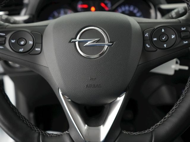 Corsa F EDITION+SITZHEIZUNG+LENKRADHEIZUNG+PARKP