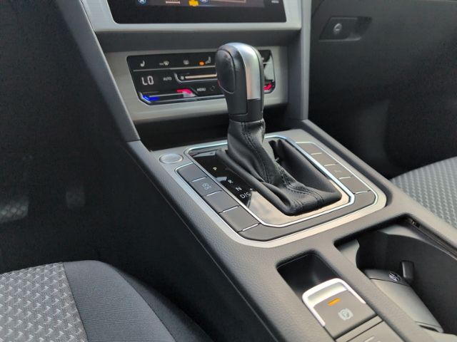 Passat Variant 1.5 TSI Conceptline LED+NAVI.+RFK