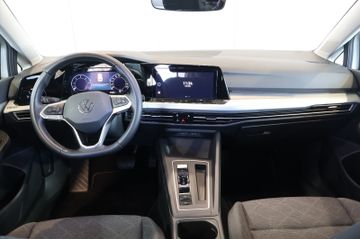 Volkswagen Golf VIII 2.0 TDI Life AID+ACC+LED+KAM+CARPLAY