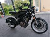 Husqvarna Svartpilen 401  - HUSQVARNA SVARTPILEN 401
