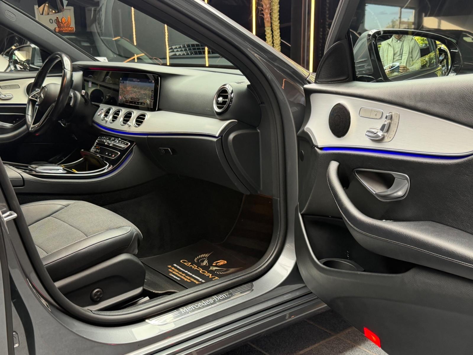 Mercedes-Benz E 300de Limousine / Multibeam-LED / Widescreen