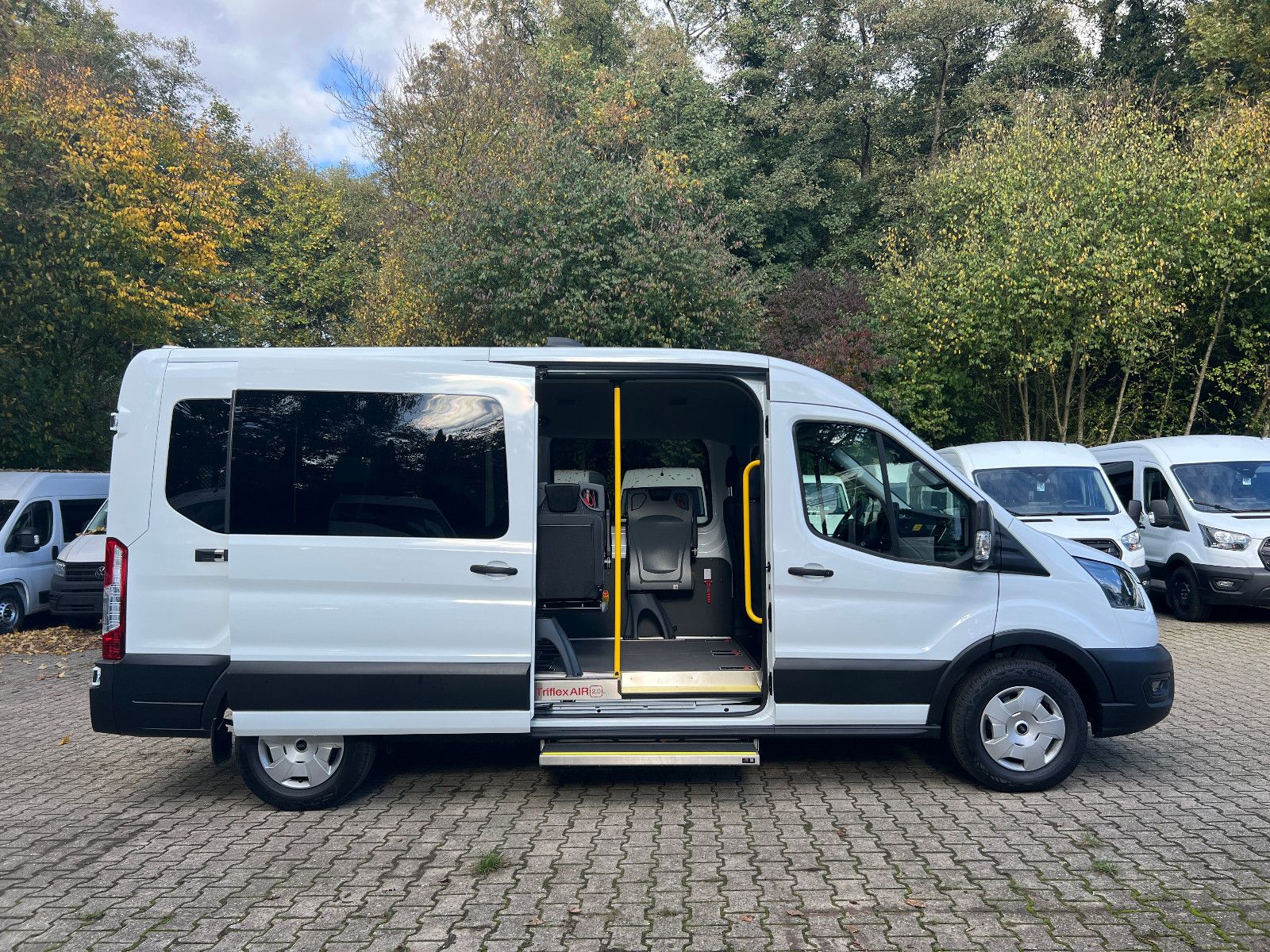 Ford Kombi 350 L3 Trend Triflex Lift f. Rollstuhl imagem 3