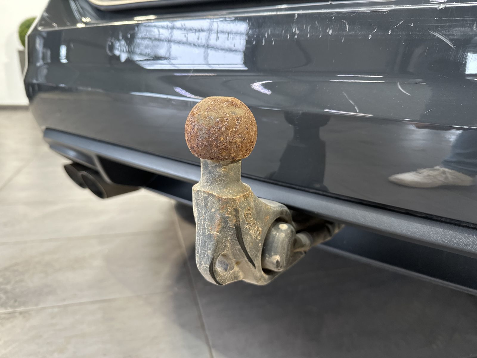 Fahrzeugabbildung Volkswagen Touran  2.0 TDI DSG Highline NAV+LED+AHK+ACC+PP