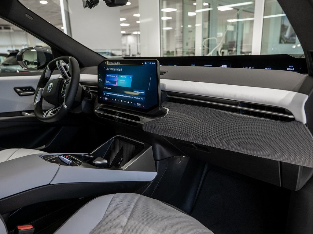 BMW iX3 - Bild 9