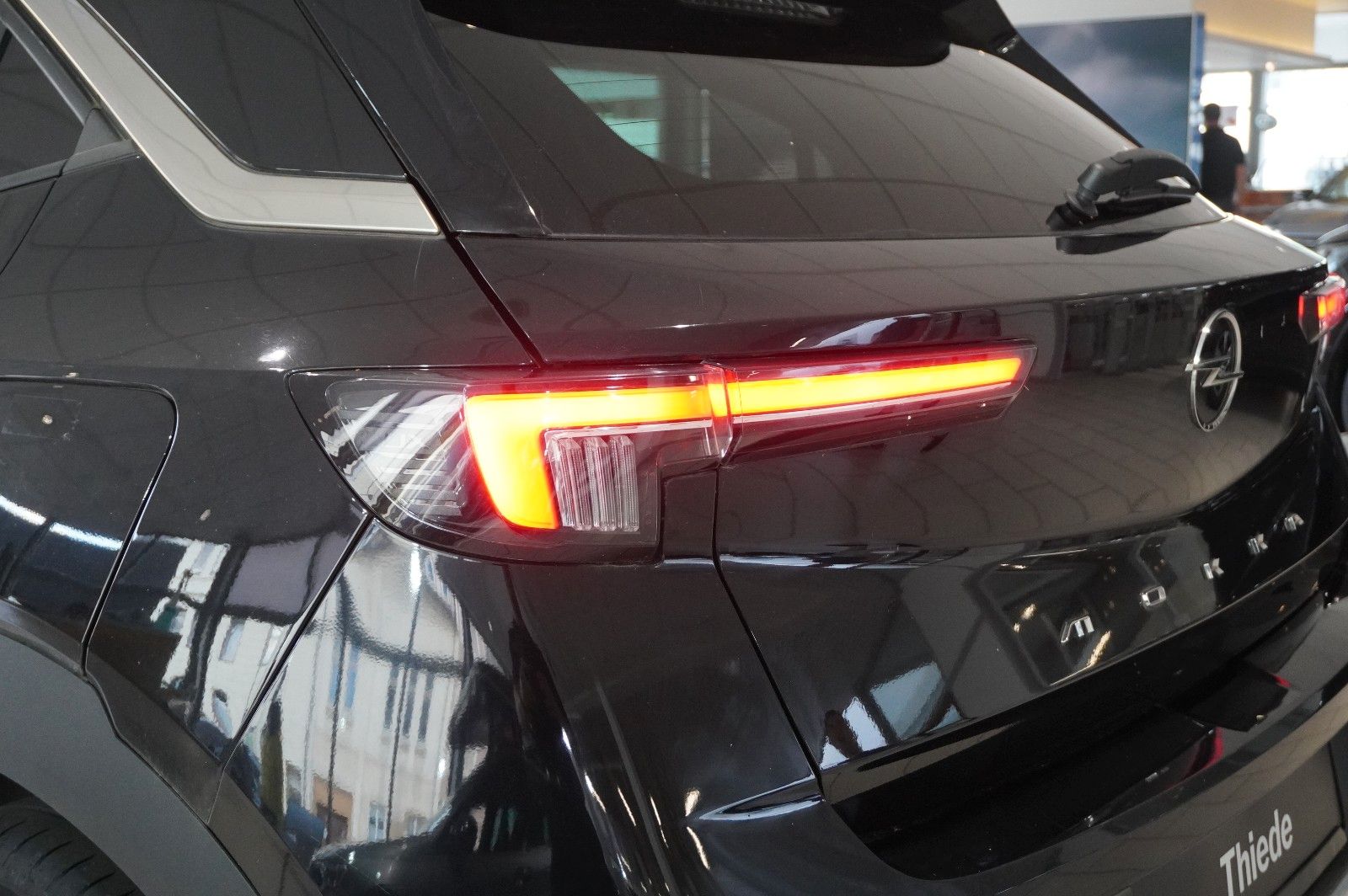 Fahrzeugabbildung Opel Mokka 1.2T ELEGANCE NAVI/LED/KAMERA/SPORT/DAB+