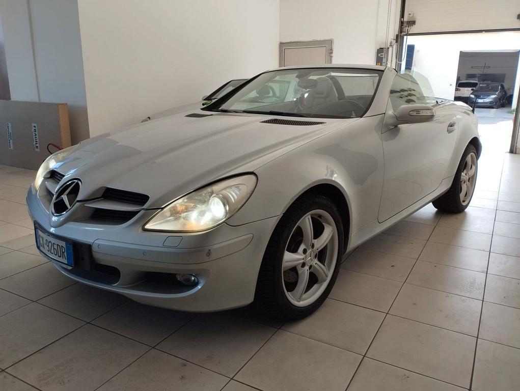Mercedes-Benz SLK 200