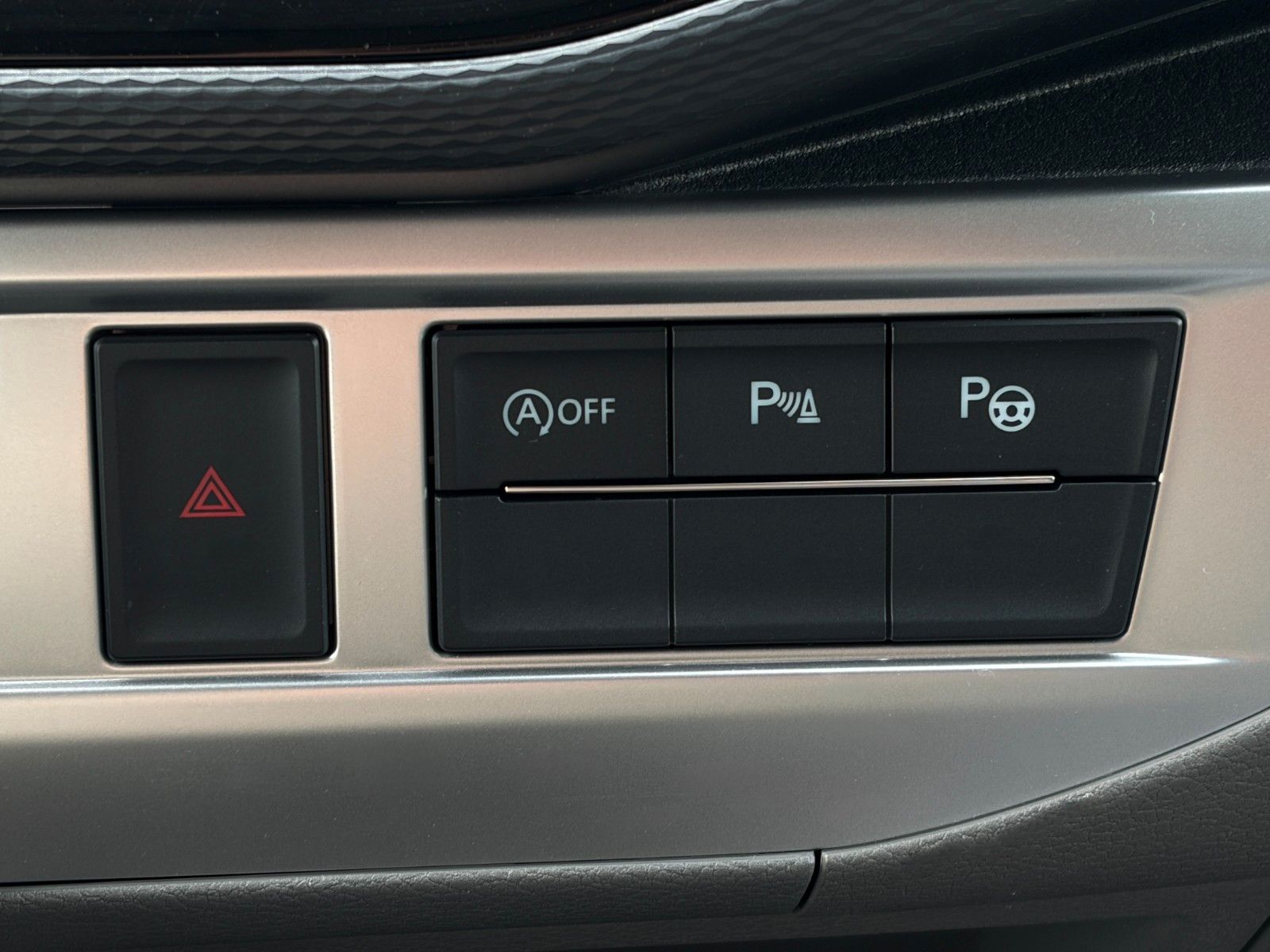 Fahrzeugabbildung Volkswagen T6.1 California Ocean 2.0 TDI Hub Küche Markise