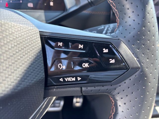Born 58 kWh LED Sitzh. 20'' Beats Pano Keyless