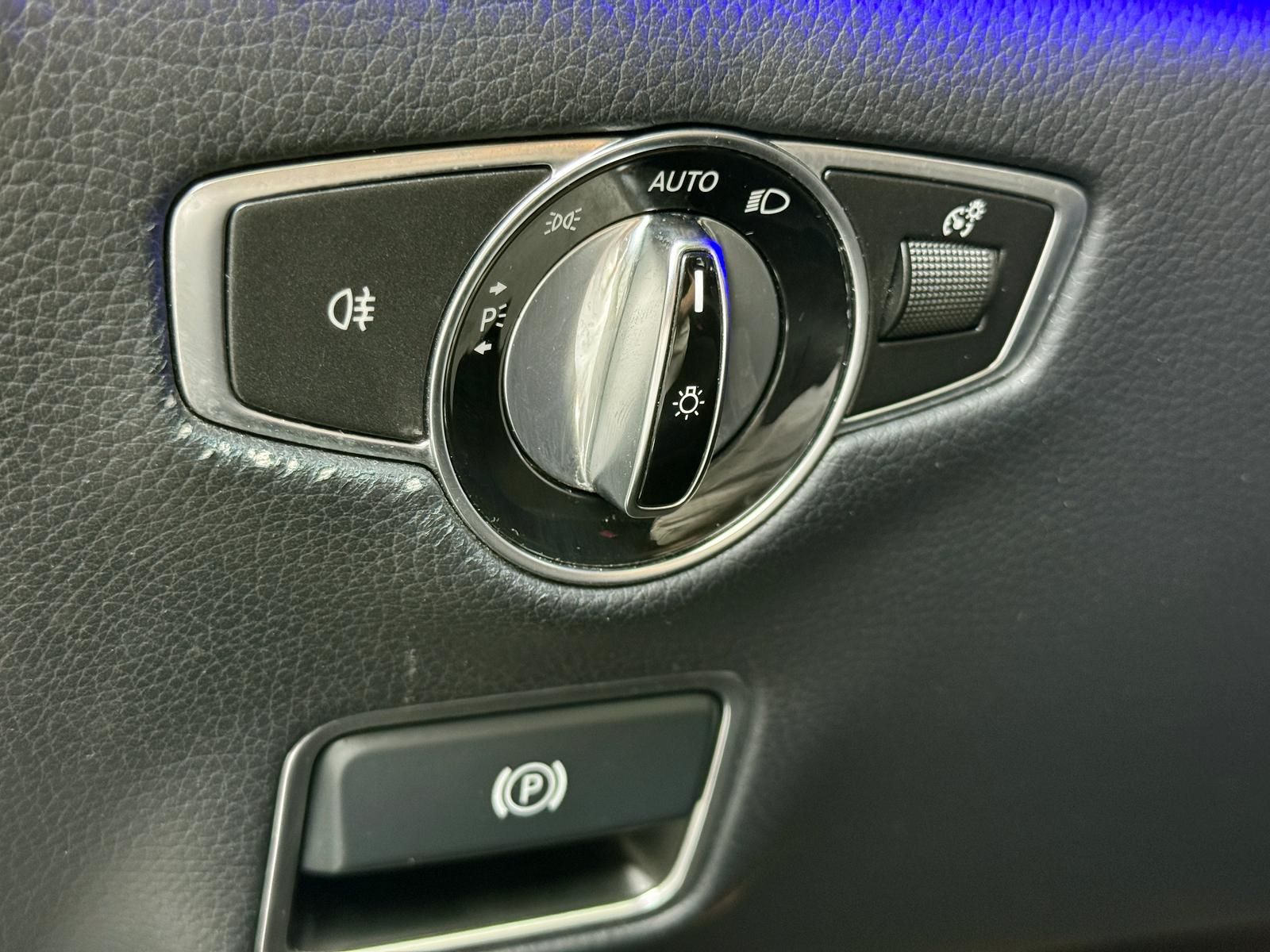 Fahrzeugabbildung Mercedes-Benz AMG 4MATIC/BURMES/HUD/PANO/DISTRO/3xTV/CHAUFFEUR