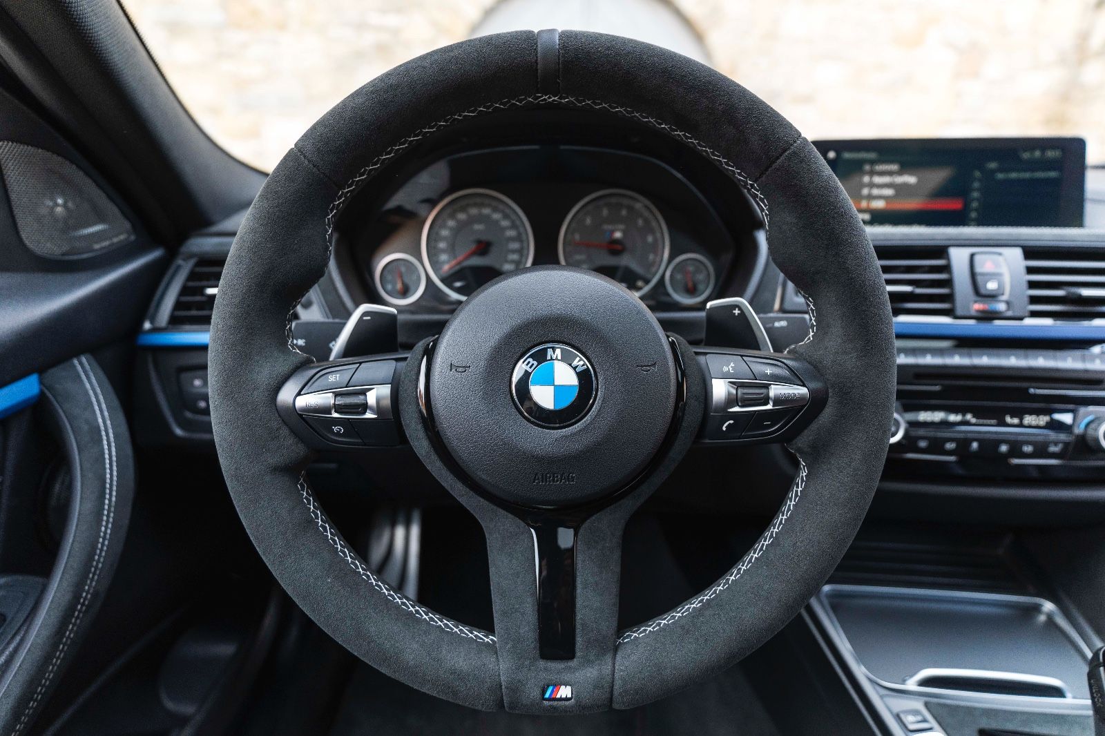 Fahrzeugabbildung BMW 340IX M-Performance H&K HUD LED CARPLAY KAM