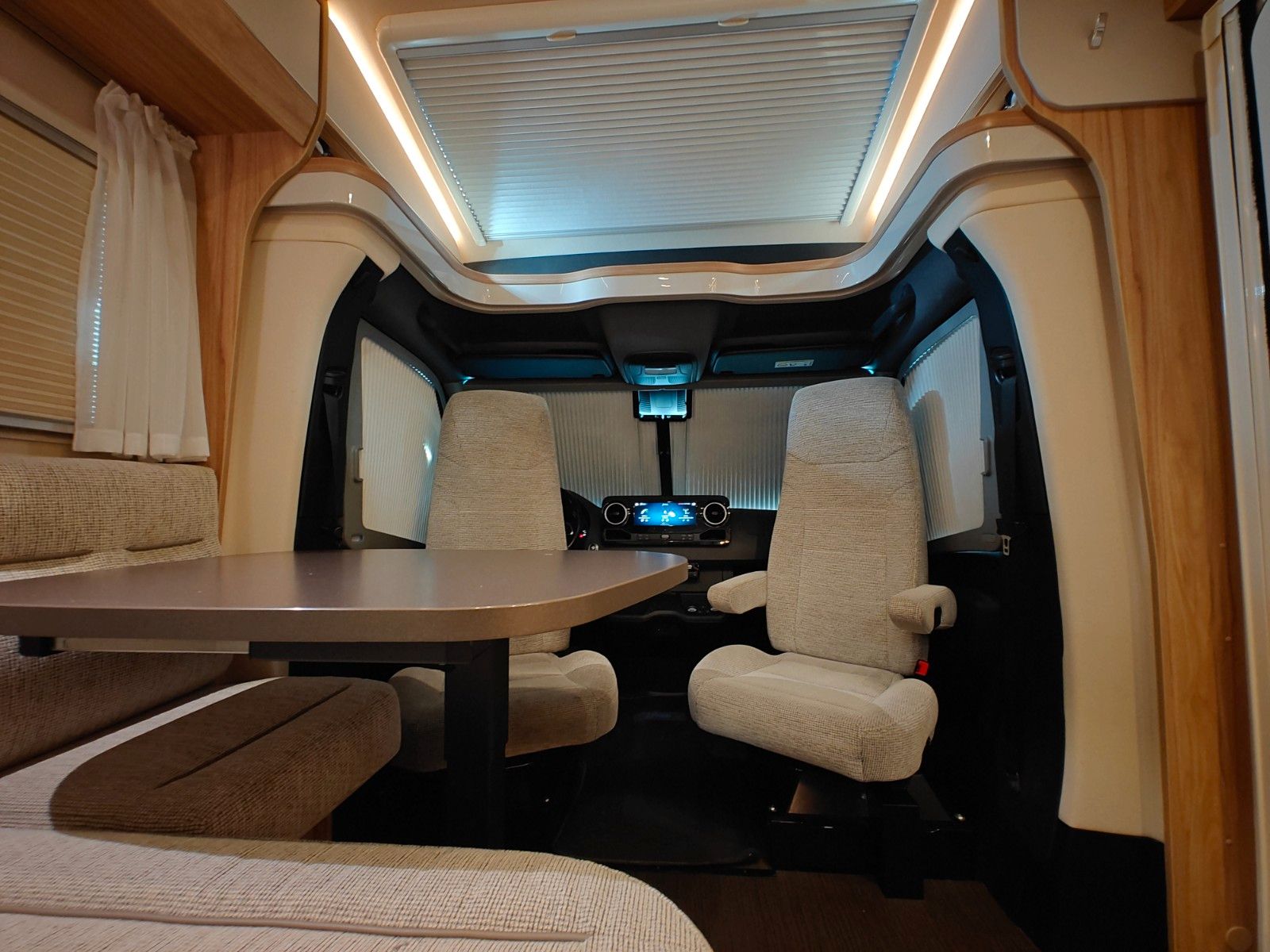 Fahrzeugabbildung HYMER / ERIBA / HYMERCAR ML-T 580 4x4 ALLRAD 3.0L V6 - AUS ERSTBESITZ