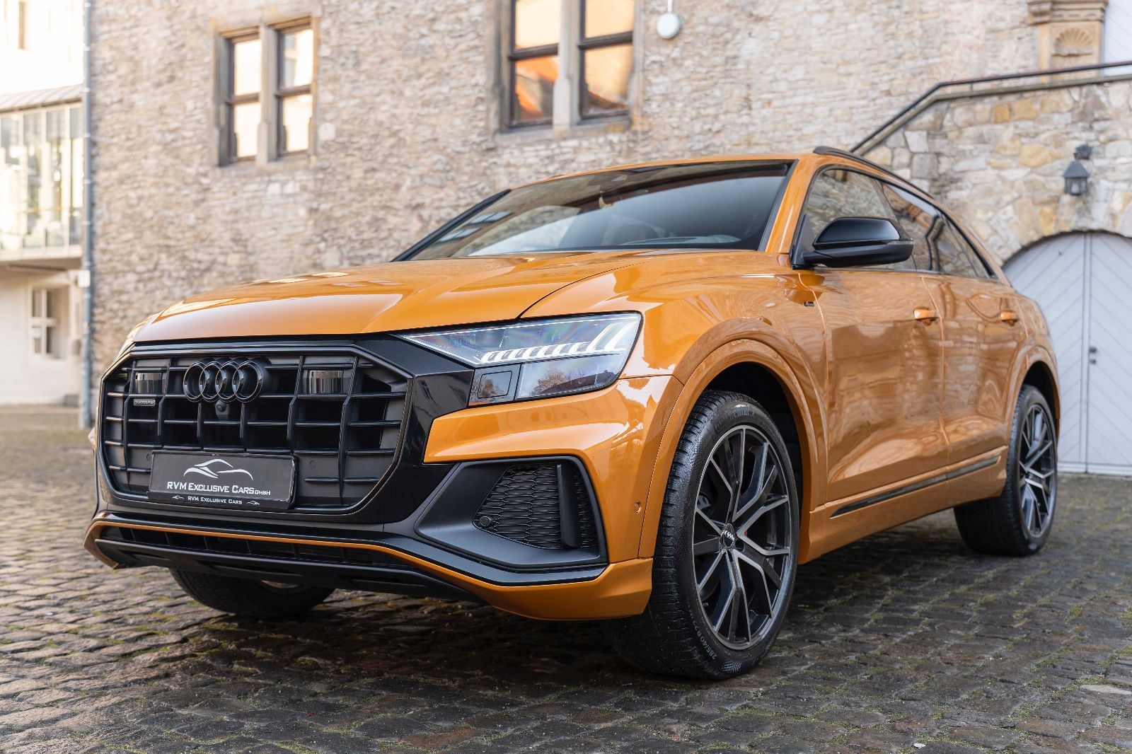 Fahrzeugabbildung Audi Q8 55 TFSI quattro S-LINE 360° B&O LED MASSAGE