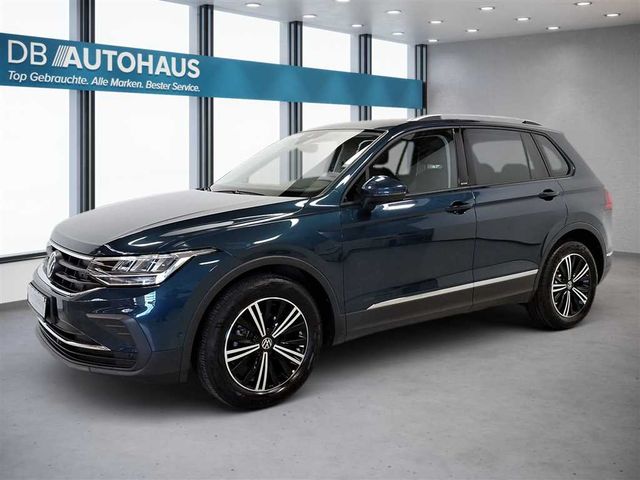 Volkswagen Tiguan Active 1.5 TSI DSG AHK, Navi, Diebstwarna