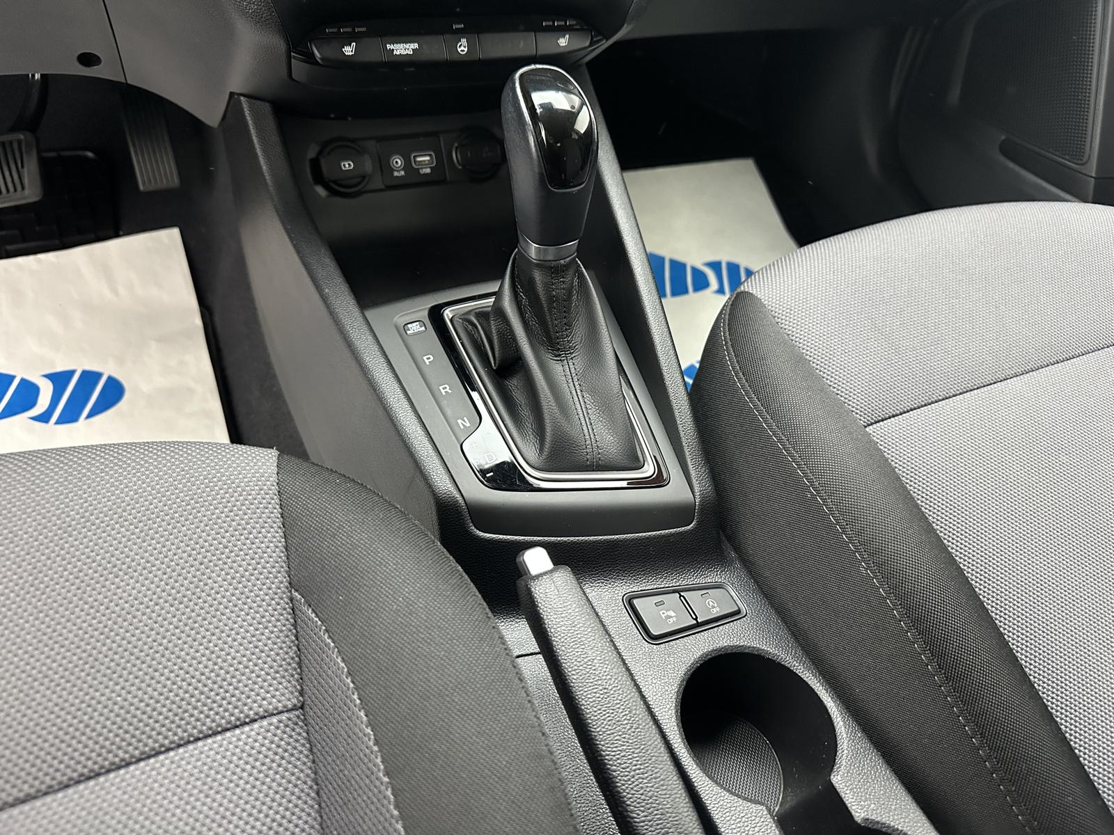Hyundai i20 YES! Plus "NAVI-CAM-SITZH-MULTI-TEMPO-ALU", миниатюра 15