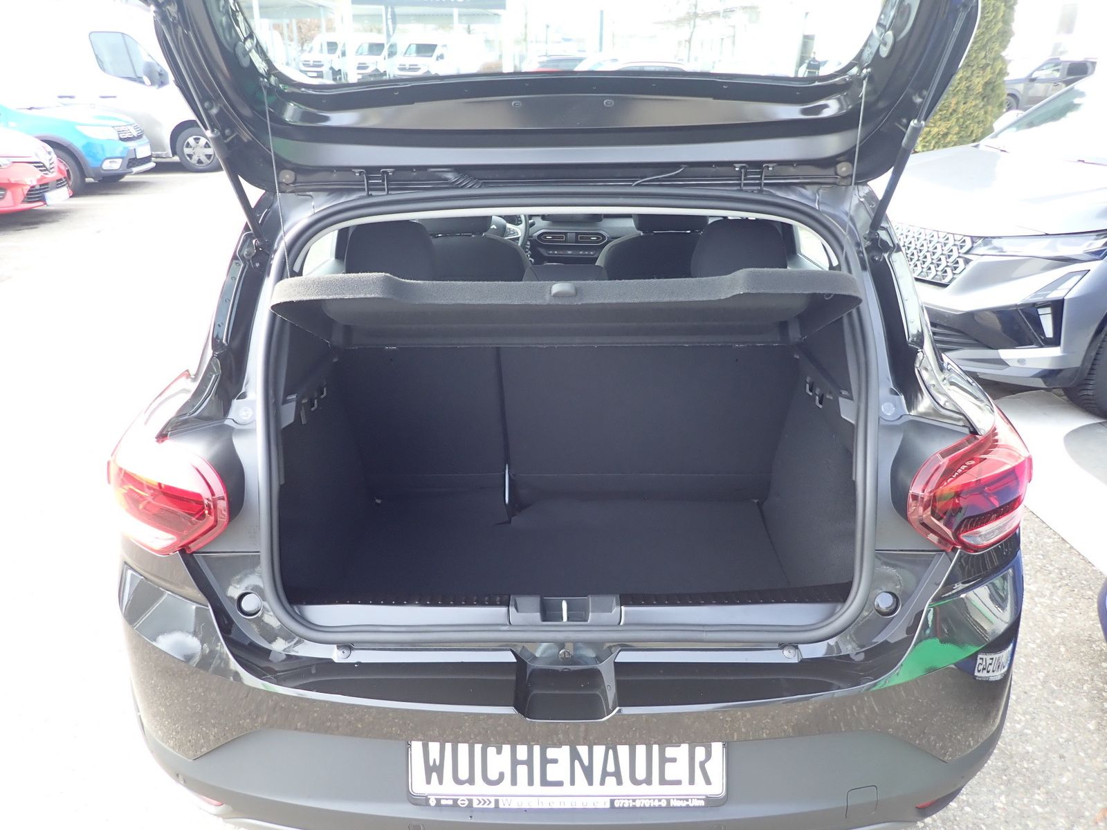 Fahrzeugabbildung Dacia Sandero Stepway Expression TCe 90 CVT