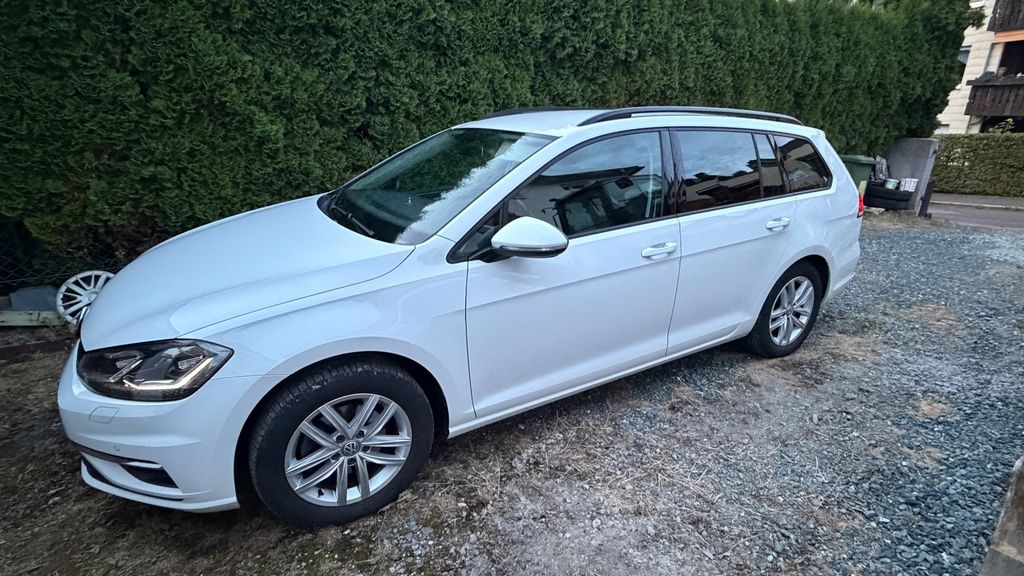 Image of Volkswagen Golf