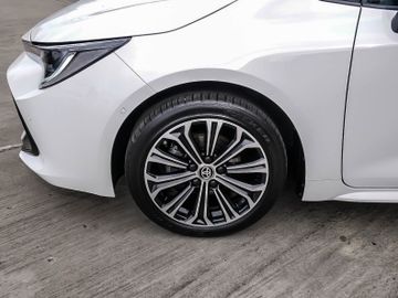 Fahrzeugabbildung Toyota Corolla Touring Sports 1.2Turbo Team Deutschland