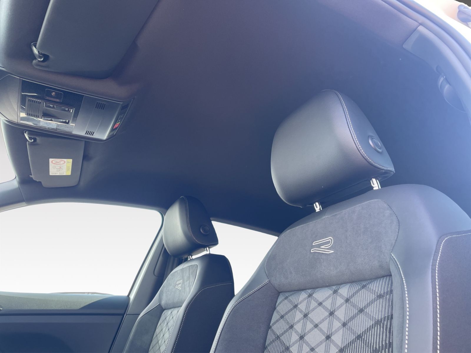 Volkswagen T-Cross - Bild 13