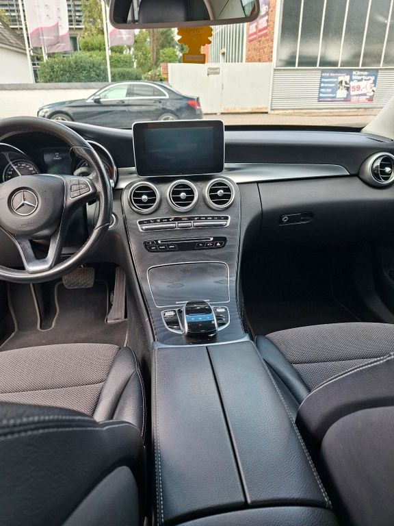 Image of Mercedes-Benz C 180