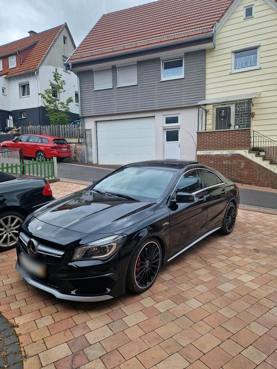 Mercedes-Benz CLA 45 AMG
