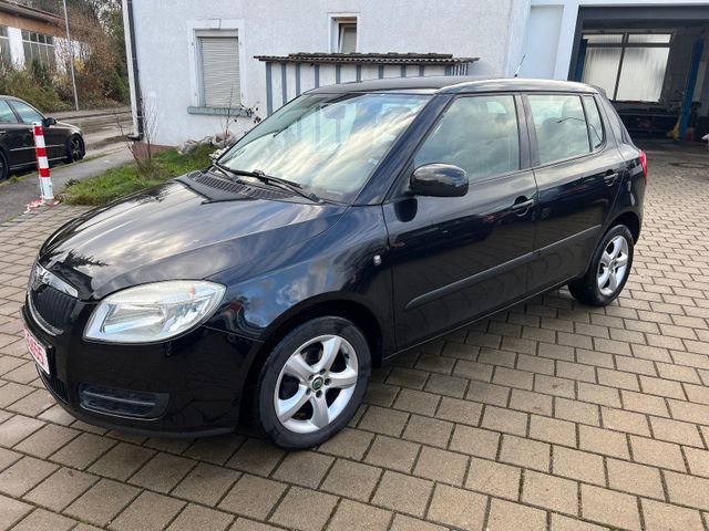 Skoda Fabia Style Edition TEMPOMAT PARK HILFE TUV NEU