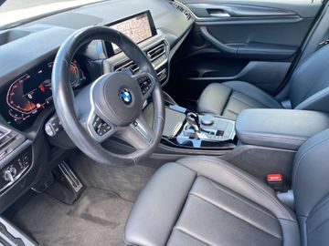 BMW X4 - 11