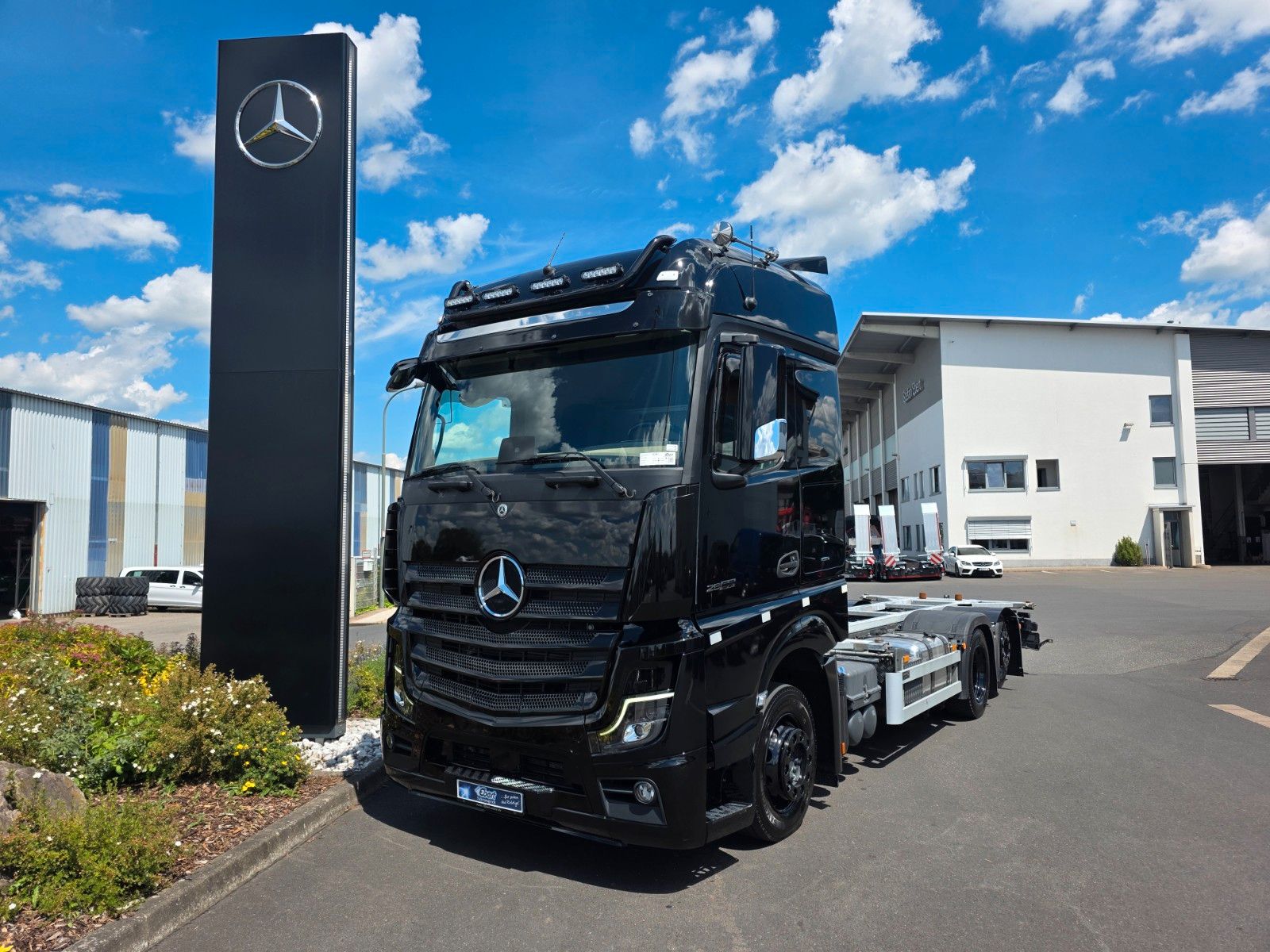 Fahrzeugabbildung Mercedes-Benz Actros 2552 L BDF Vantec hydr. liftbarer Rahmen