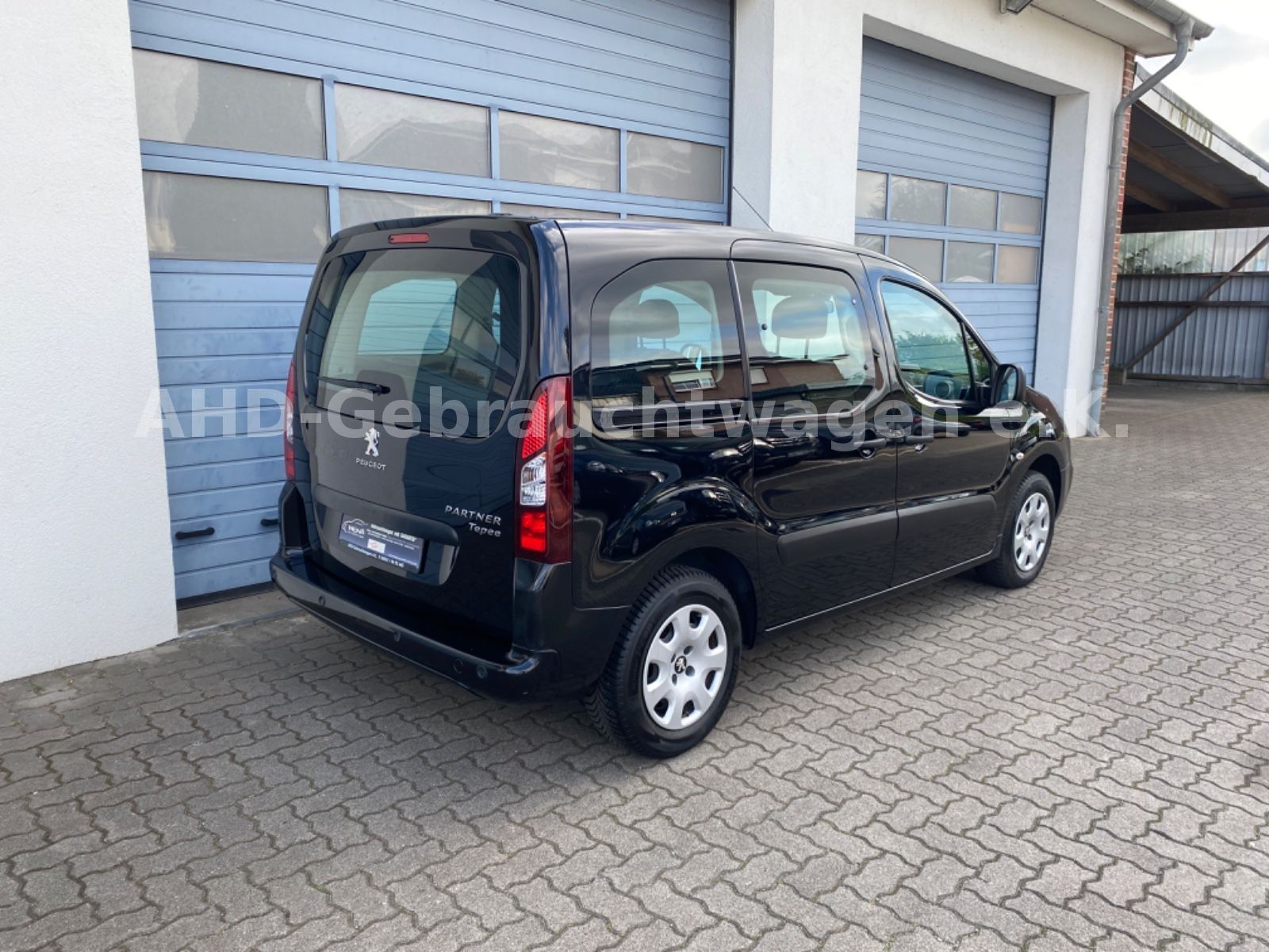 Fahrzeugabbildung Peugeot Partner Tepee 1.6