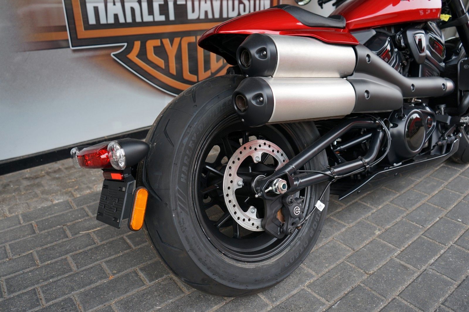 Fahrzeugabbildung Harley-Davidson Sportster S MY25 - Brilliant Red - Sofort Verfüg