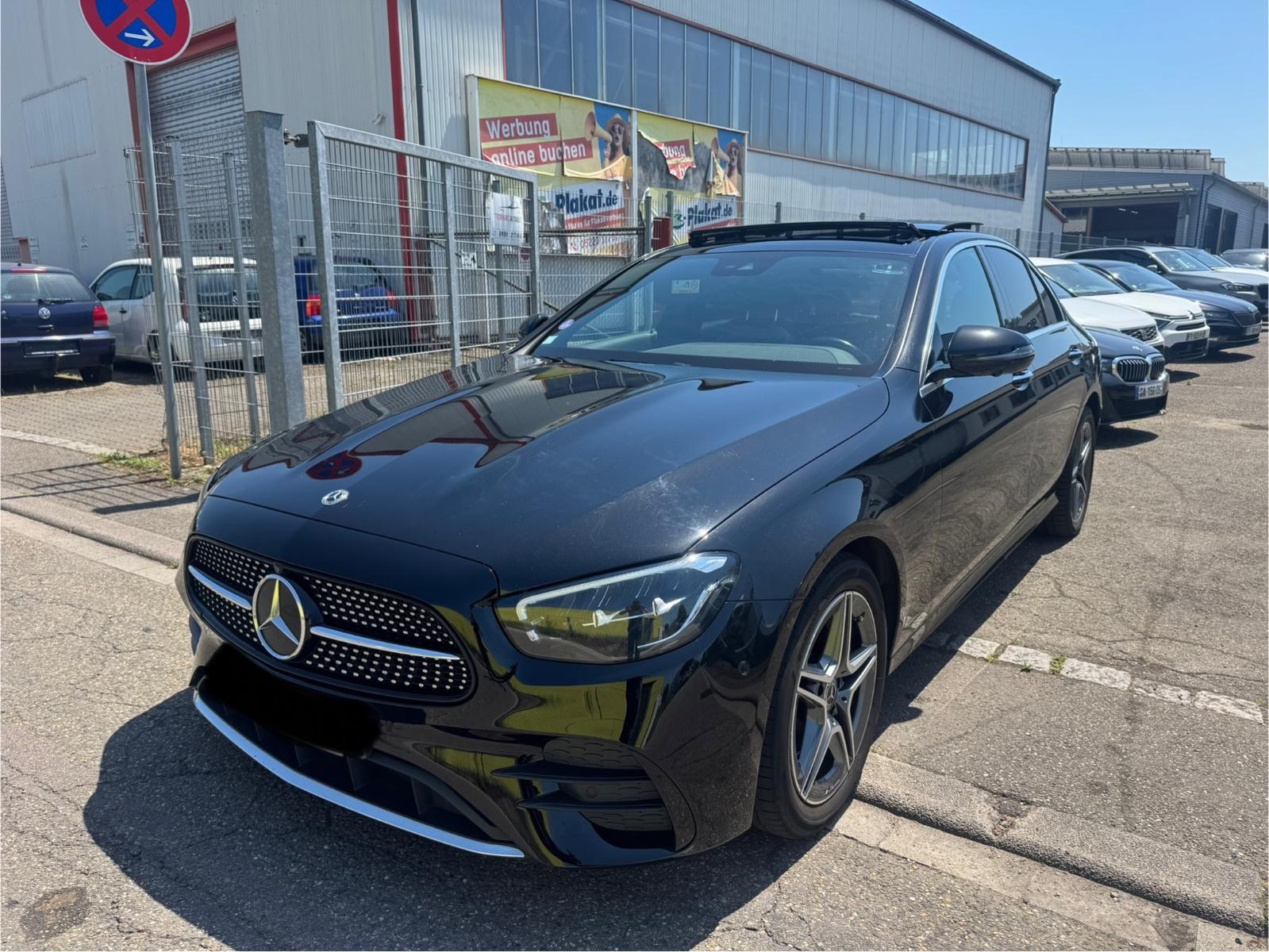 Mercedes-Benz E 300 de Autom. Amg Line Panorama
