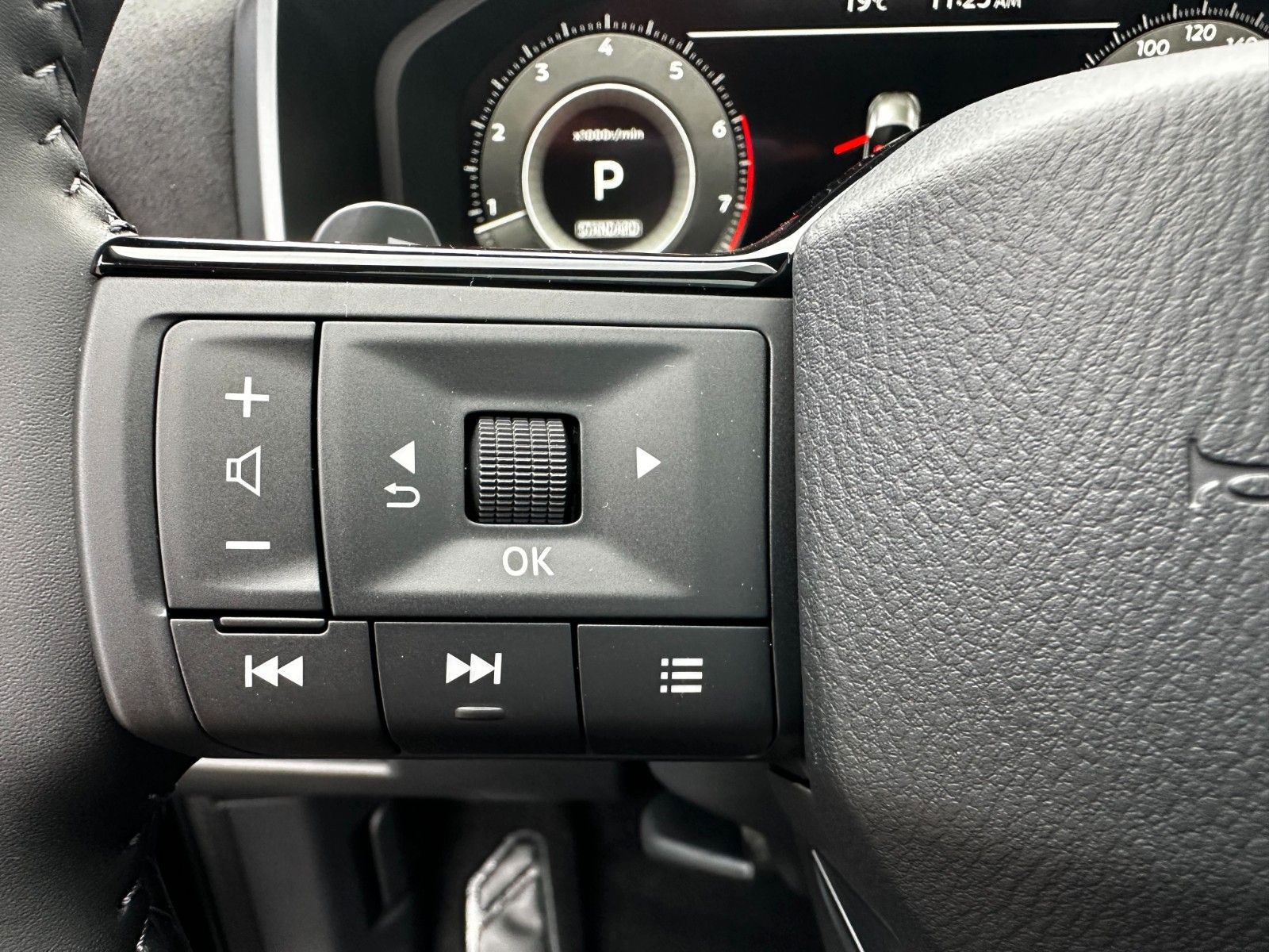 Fahrzeugabbildung Nissan Qashqai Tekna+ AHK/Leder/Pano/Bose
