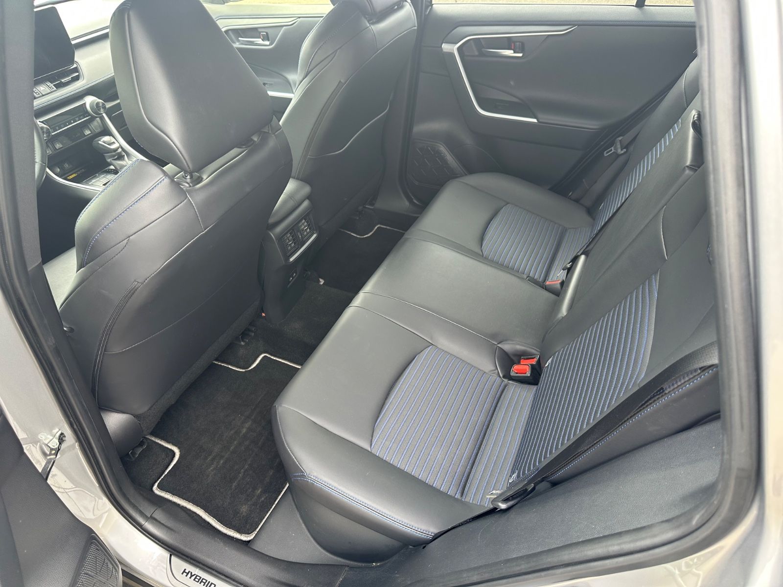 Toyota RAV4 Hybrid 4x2*Teamplayer*18"*360°*Spur*Abst.Te foto 10