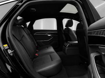 Audi A8 - 8
